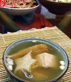 海星楊桃燉瘦肉湯