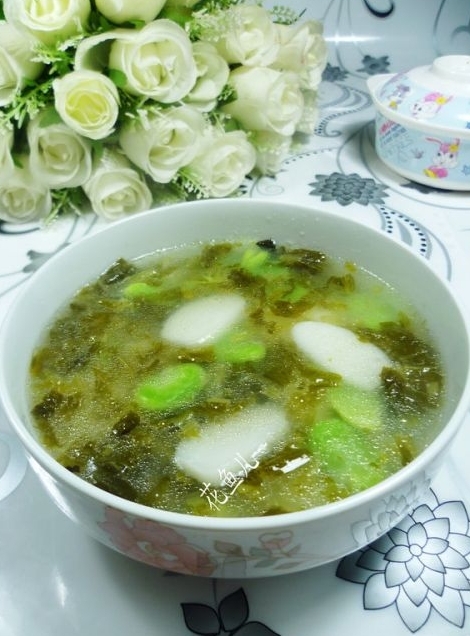 雪菜蠶豆年糕湯