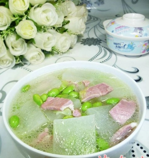 毛豆鹹肉冬瓜湯