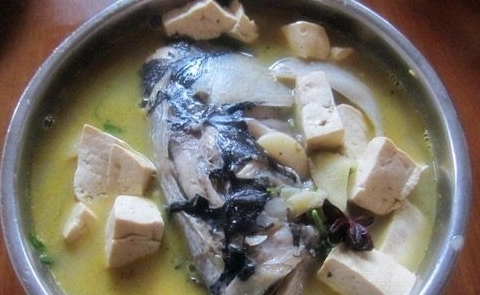 胖頭魚豆腐湯