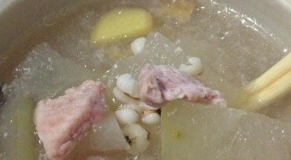 冬瓜薏仁瘦肉湯