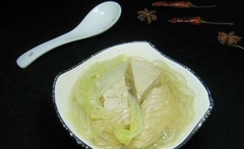 白菜凍豆腐粉絲湯