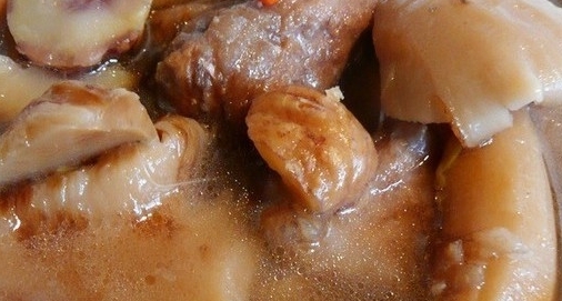 松茸栗子排骨湯