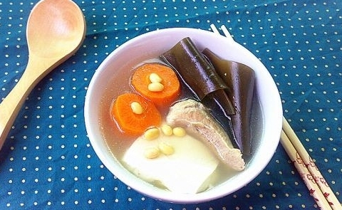 海帶豆腐魚尾湯