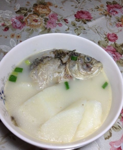 奶白山藥鯽魚湯