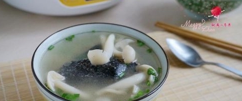 蟹味菇烏雞湯