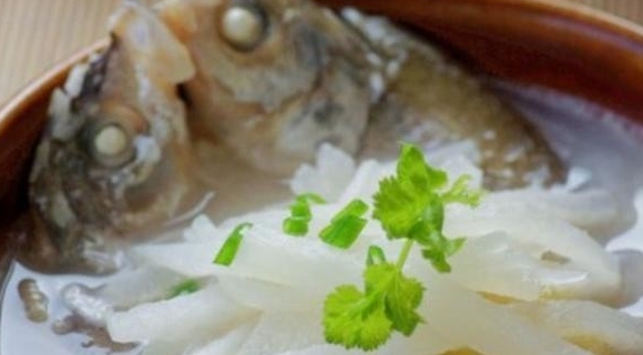 鮮魚蘿蔔湯