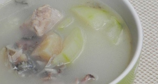 節瓜粉葛鯽魚湯