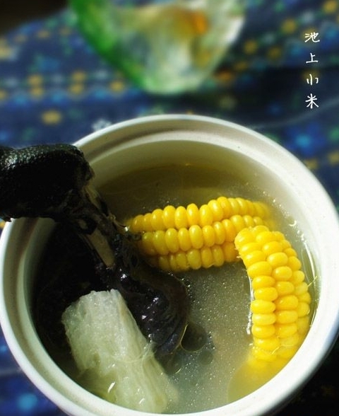 淮山玉米烏雞湯