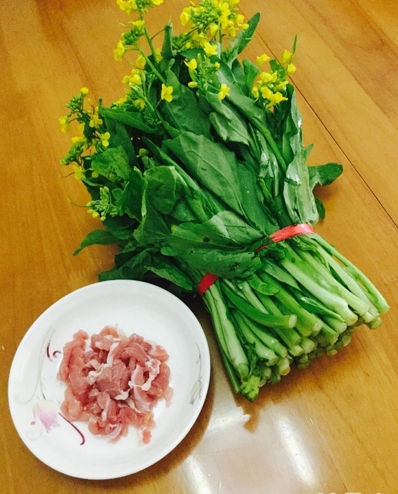 瘦肉炒菜心