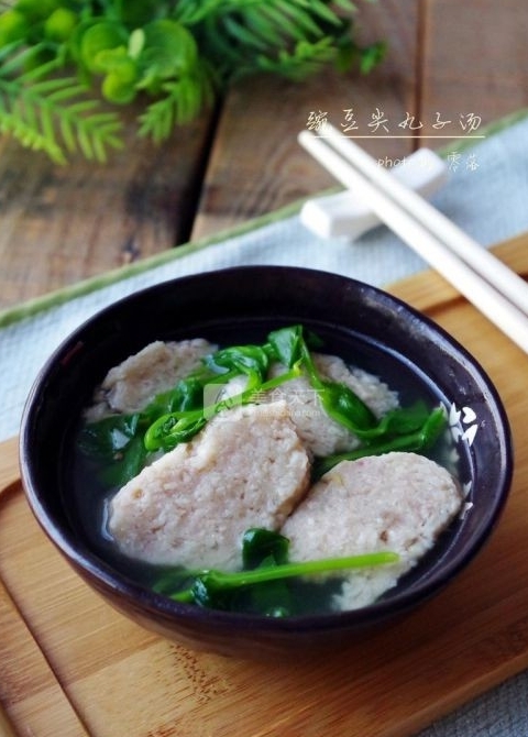 豌豆尖圓子湯