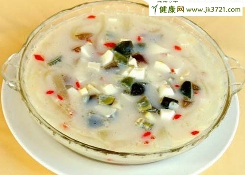 牛奶豆腐湯