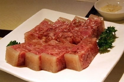 餚肉