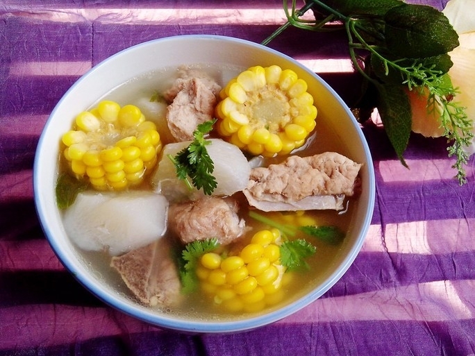 冬吃蘿蔔排骨湯