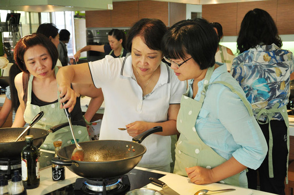 【2015年夜飯菜譜】牛肉鍋貼