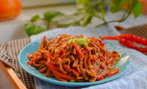 胡蘿蔔料理食譜，香菇雞蛋炒胡蘿蔔和魚香肉絲的做法