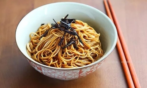 【夏季美食】蔥油拌麵食譜